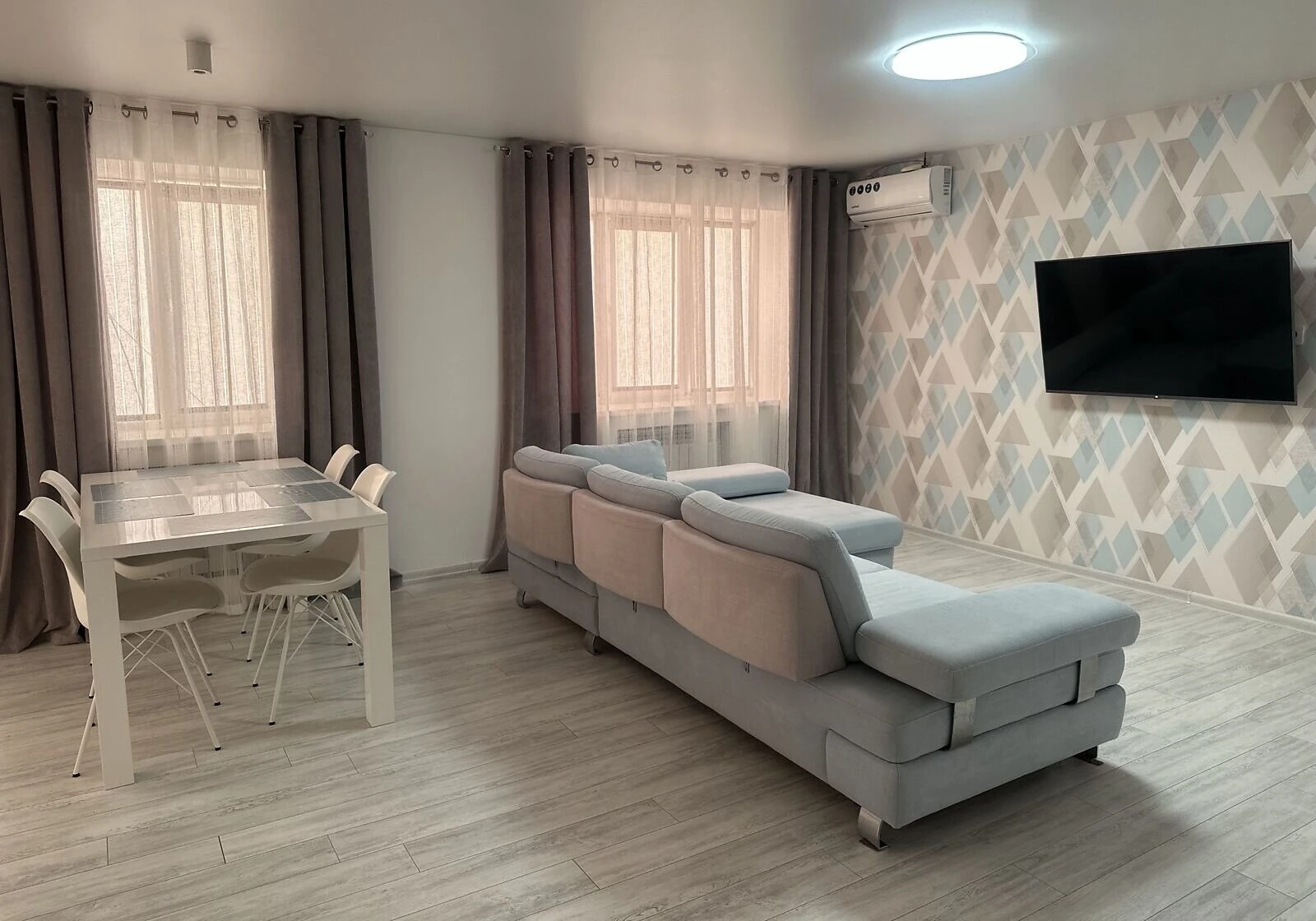 4-кімнатна квартира, Рекордна: дизайнерський ремонт, фото 2