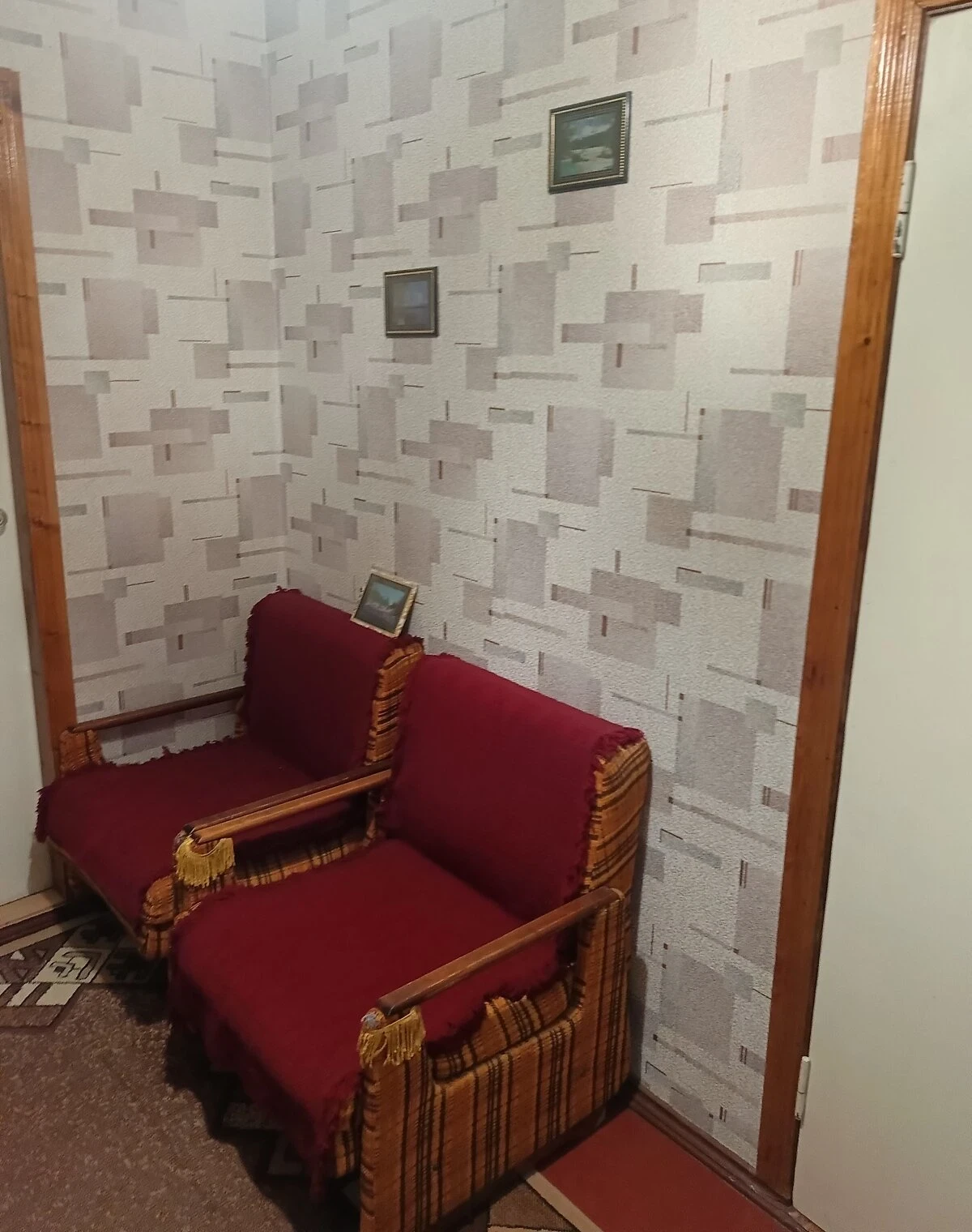 3-кімнатна квартира, Придніпровський: косметичний ремонт, балкон/лоджія - фото 2