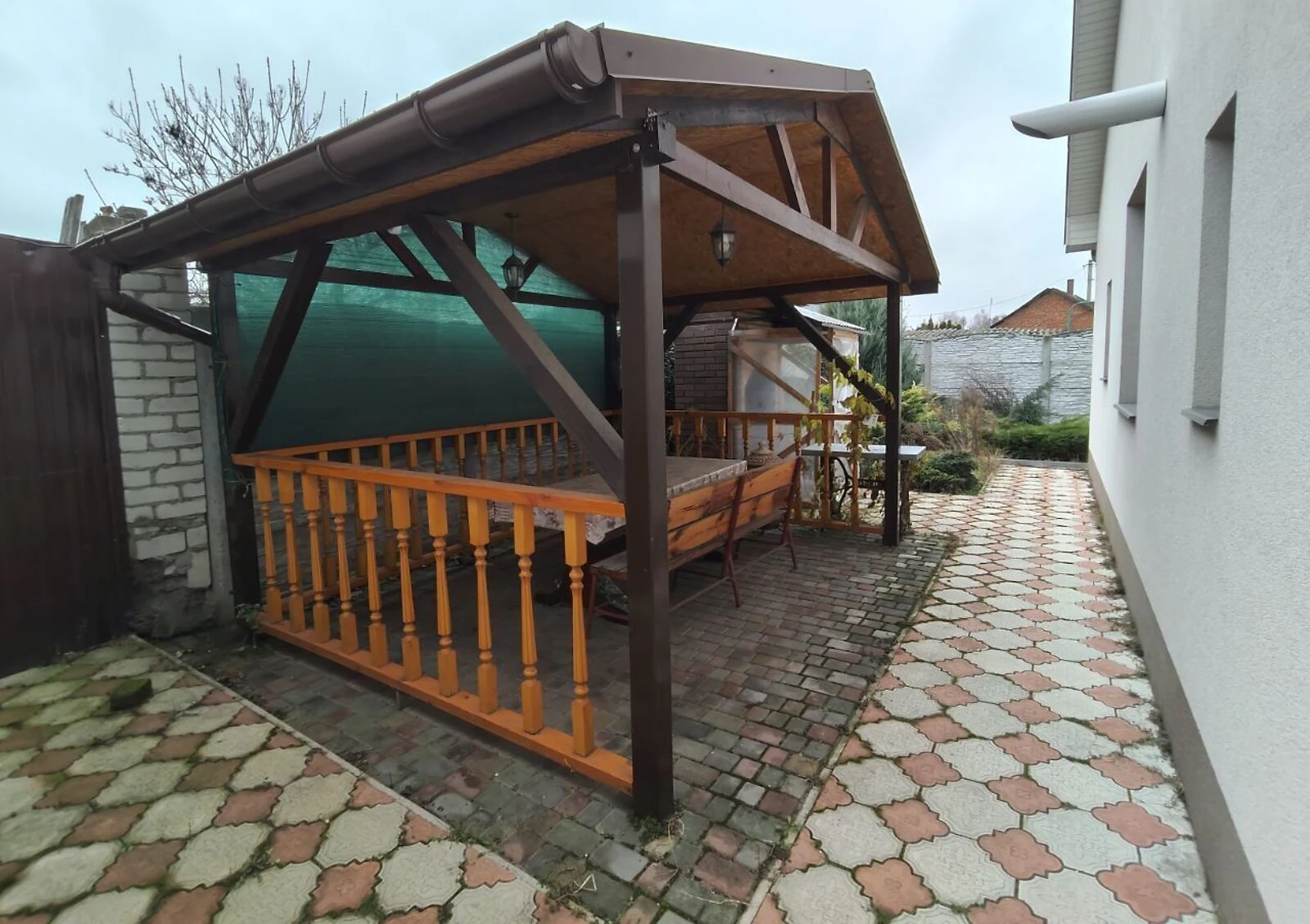 Будинок, Крюківський: гараж у дворі, тераса, бесідка - фото 3