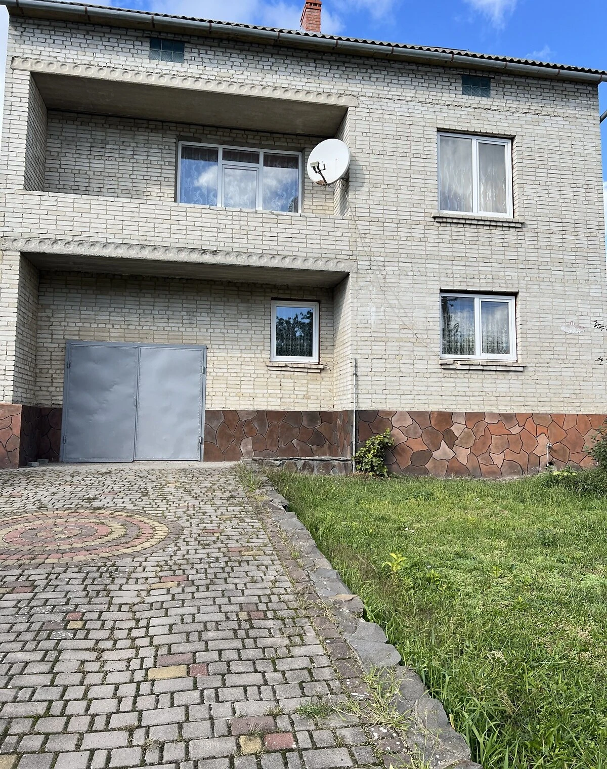 Дом, Николаев: веранда, гараж с подвалом, фото 2