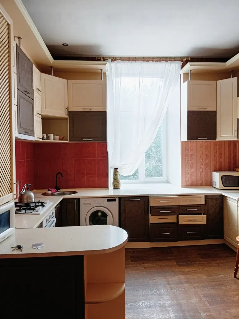 2-кімнатна квартира, Бердичів: власне опалення, частково мебльована, фото 5