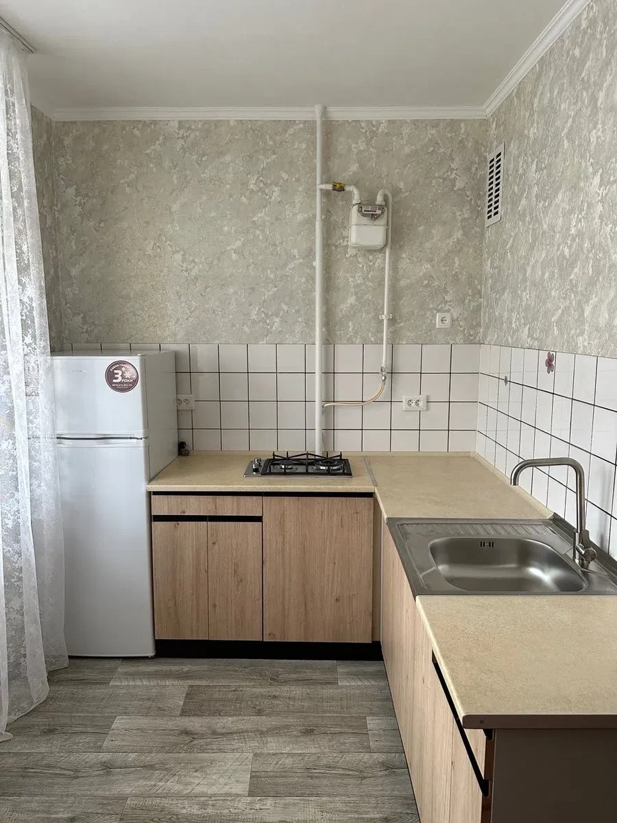 1-кімнатна квартира у ЖК Болгарбуд: косметичний ремонт, балкон - фото 3