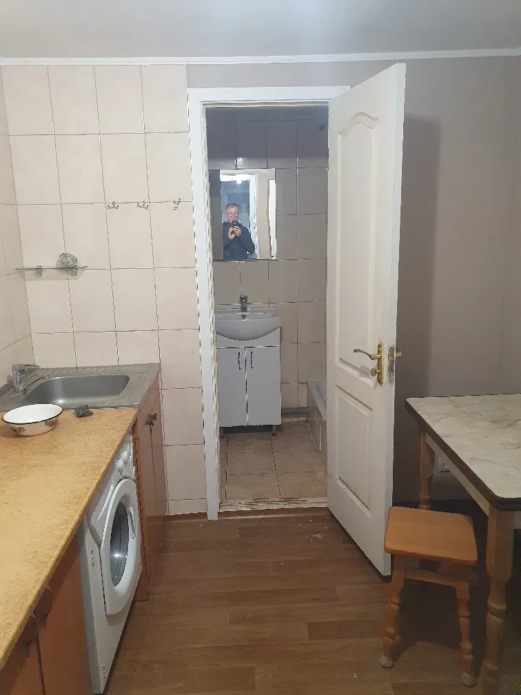 Приміщення, Подільський: меблі на кухні, душова кабіна - фото 3