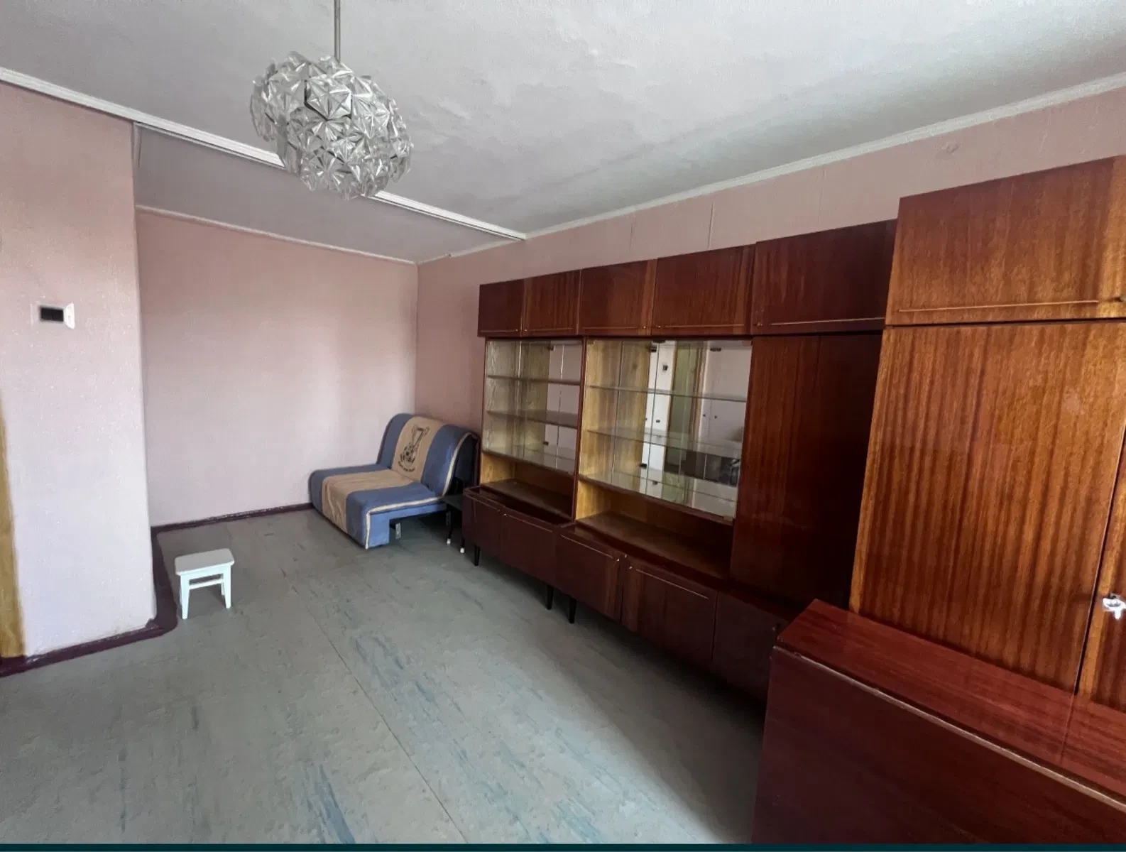 1-кімнатна квартира, Заводський: житловий стан, вільне планування - фото 2