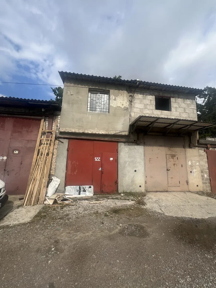 Гараж, Святошинский: 3 уровня, 380 В, печь-камин