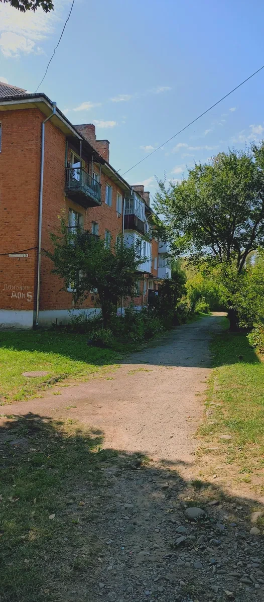 1-кімнатна квартира, Надвірна: школа і садочок поруч - фото 1