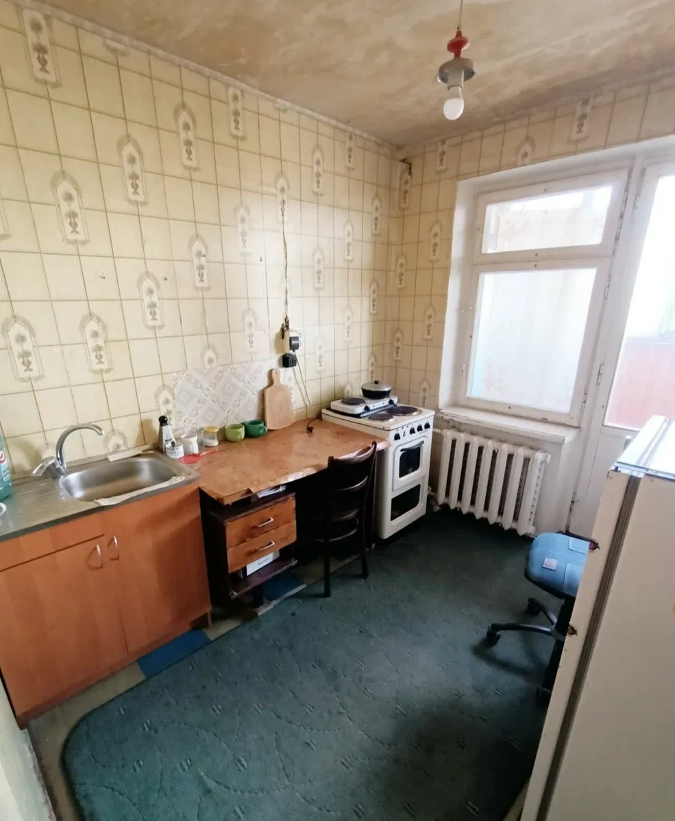 1-комнатная квартира, Новокодацкий: лифт работает без света, фото 4