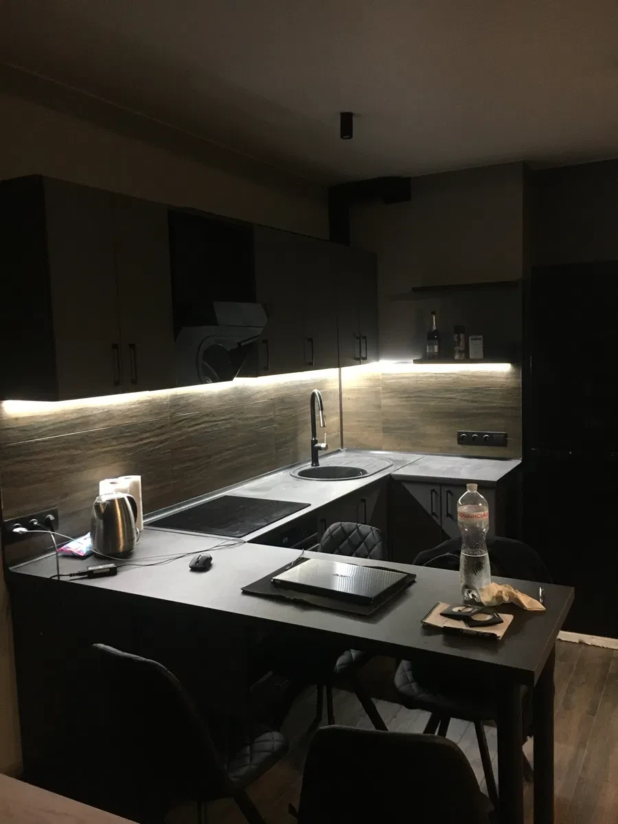 Студія, Дніпровський: генератор, кухня-студія 30 м², метро Дарниця