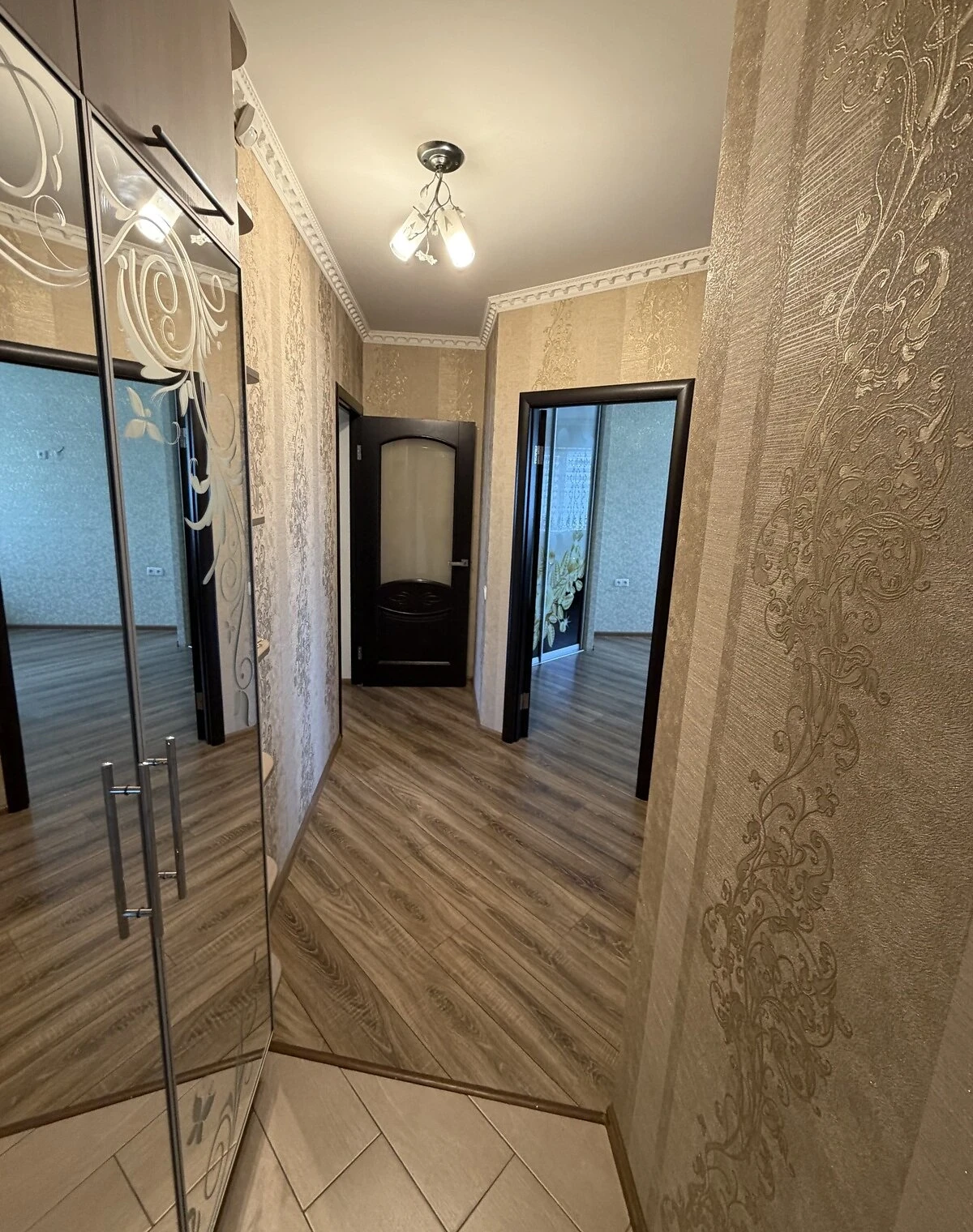 2-кімнатна квартира, Бригантина: євроремонт, газова колонка - фото 2