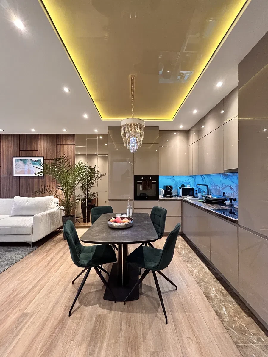 2-комнатная квартира в ЖК Галактика: авторский ремонт, генератор - фото 1
