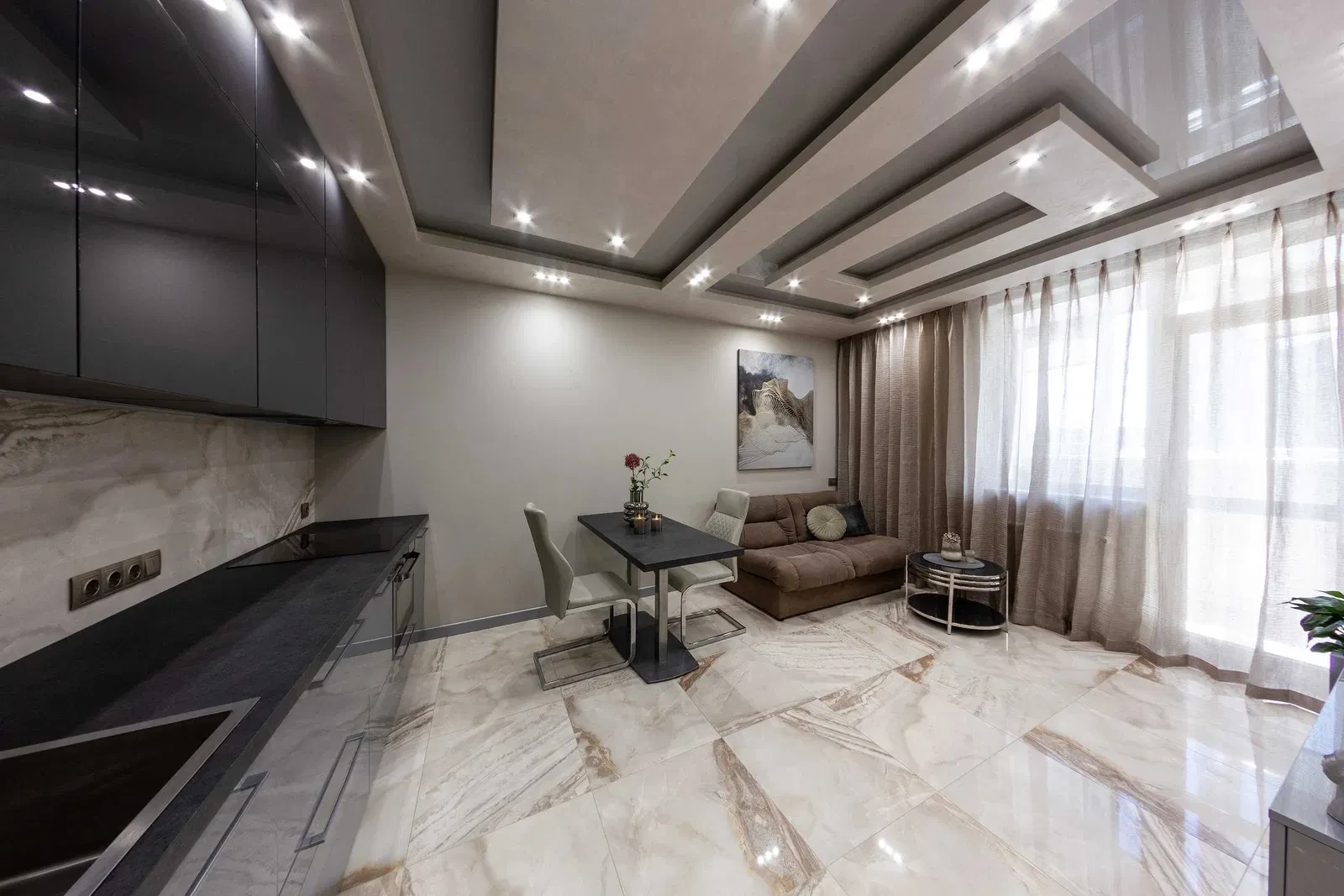2-кімнатна квартира у ЖК SOHO Residence: 3 хв до метро, дизайнерський ремонт - фото 2