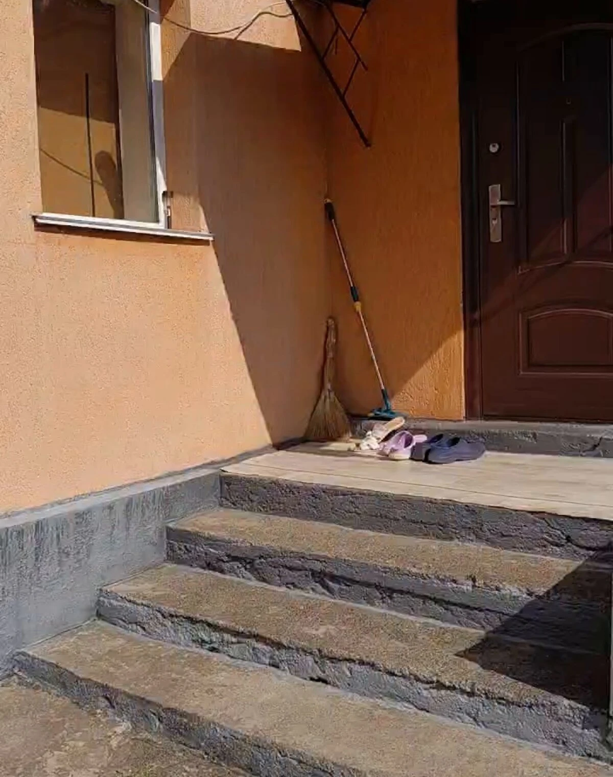 Дом, Вовчок: 3 спальни, скважина, газовое и печное отопление, фото 3