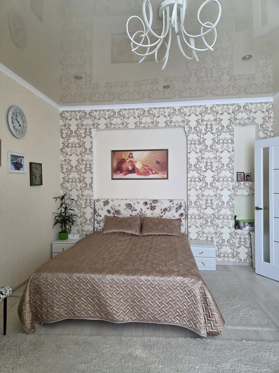 1-комнатная квартира в ЖК 43 Жемчужина: авторский ремонт, вид на город, фото 5