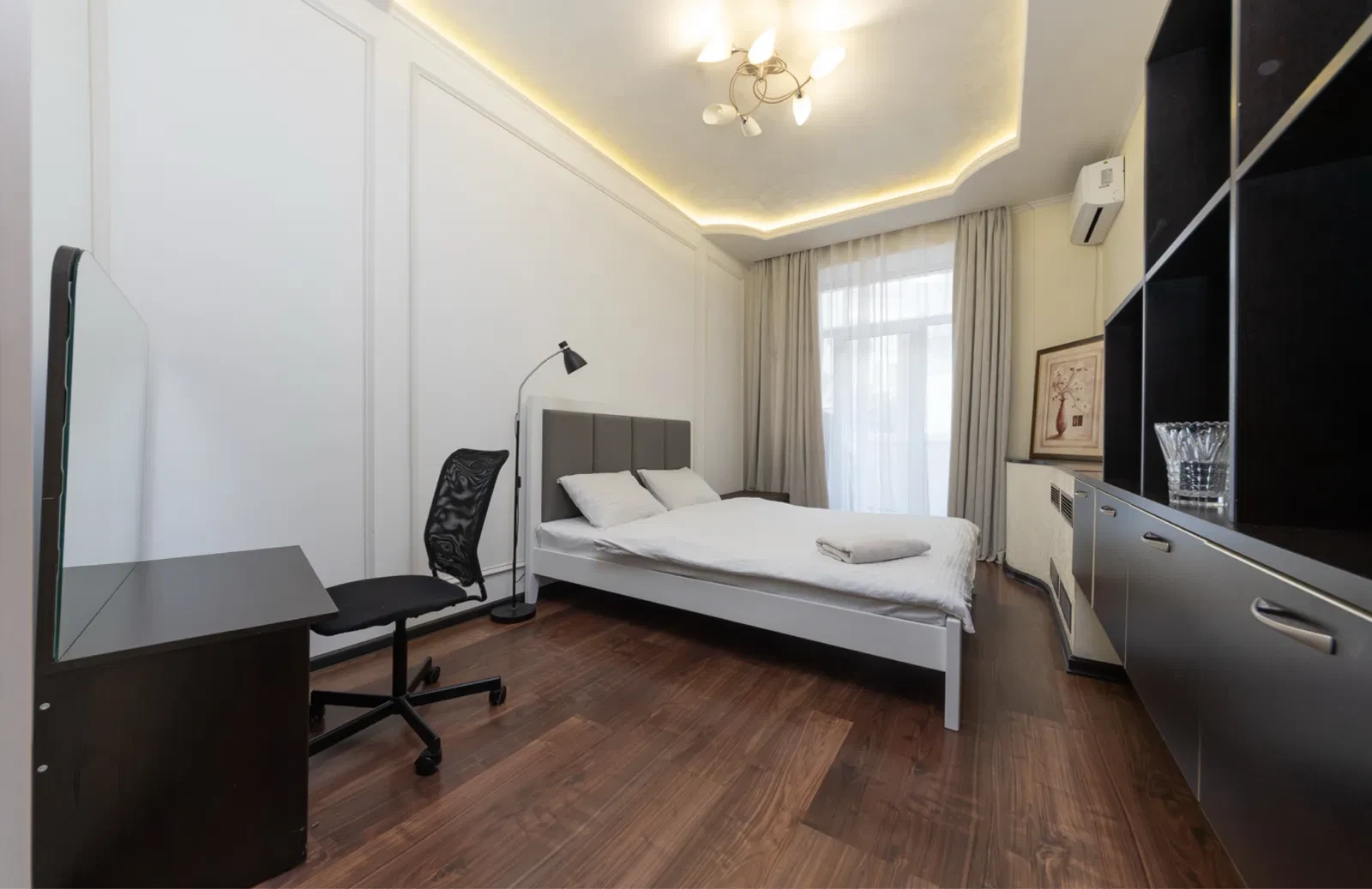 3-кімнатна квартира, Шевченківський: метро біля входу - фото 2