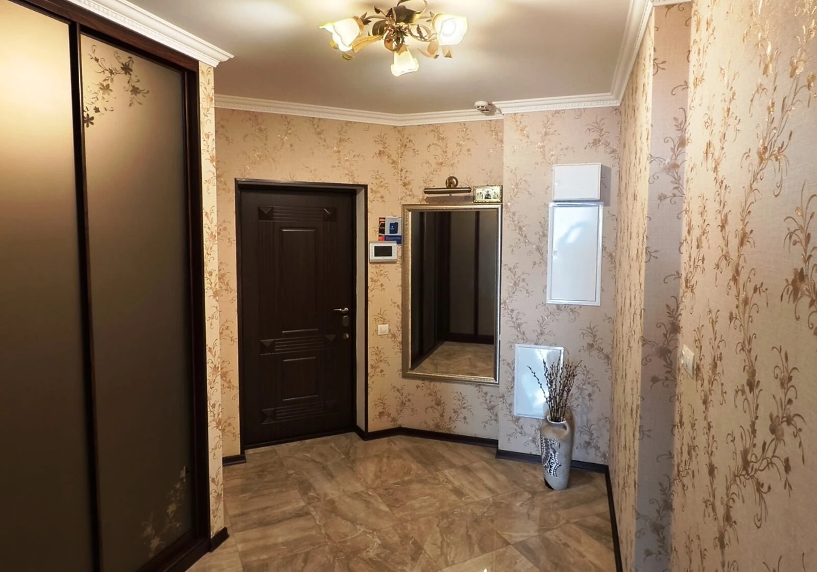 3-кімнатна квартира, Голосіїв: дизайнерський ремонт, укриття в будинку - фото 3