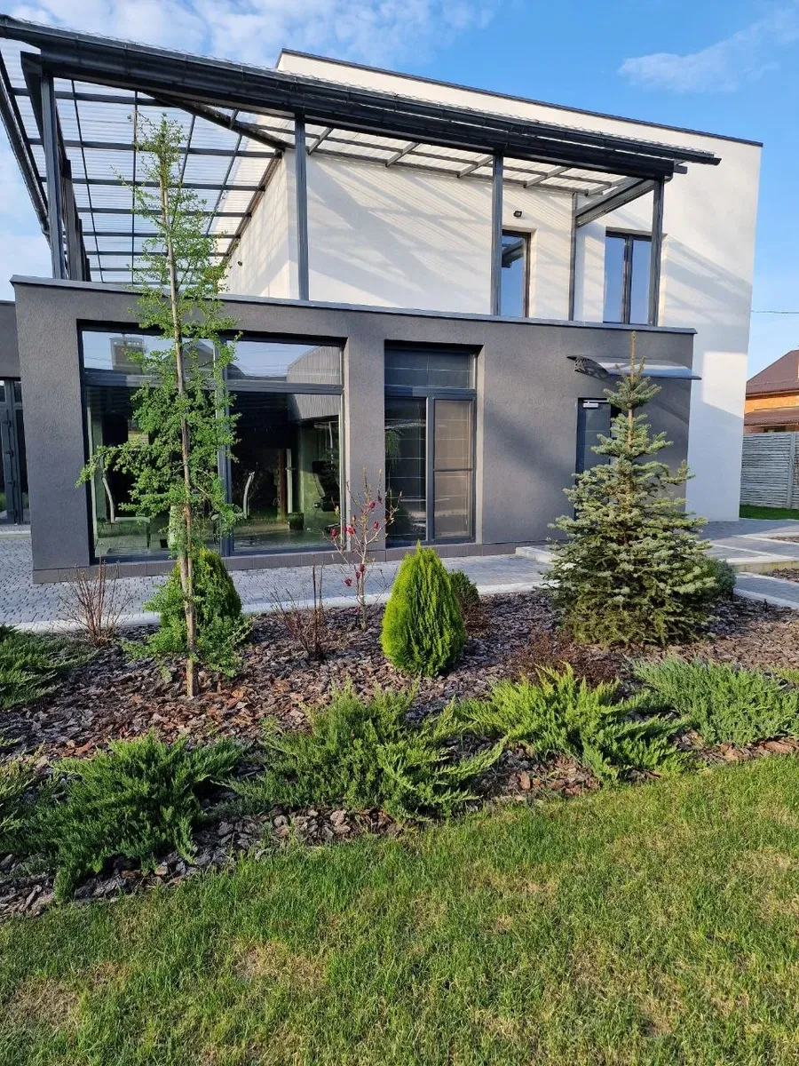 Коттедж, Обуховка: генератор 10 кВт, беседка 55 м², навес на 5 авто - фото 2