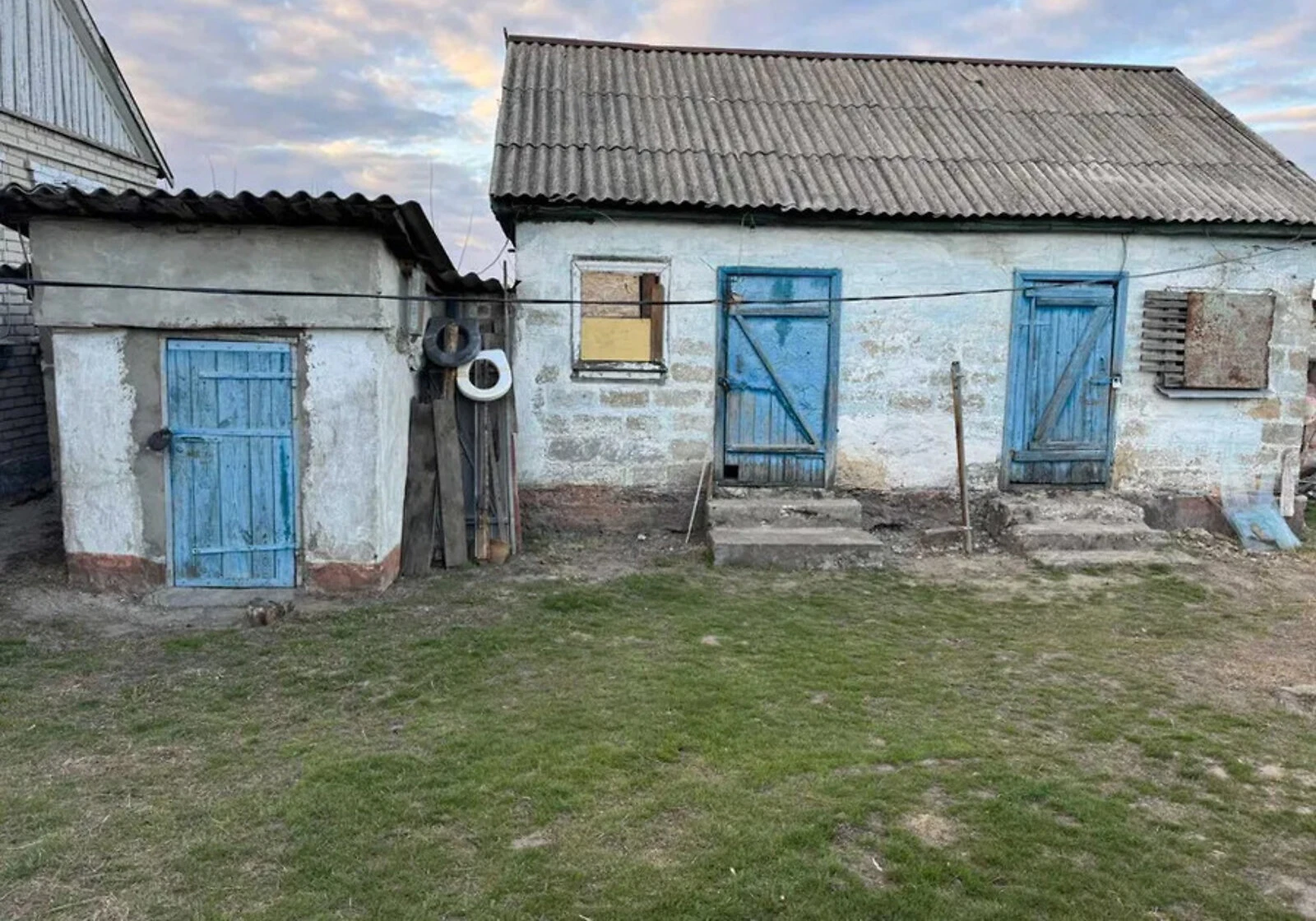 Будинок, Ізюм: ділянка 10 соток, цегляні стіни - фото 2