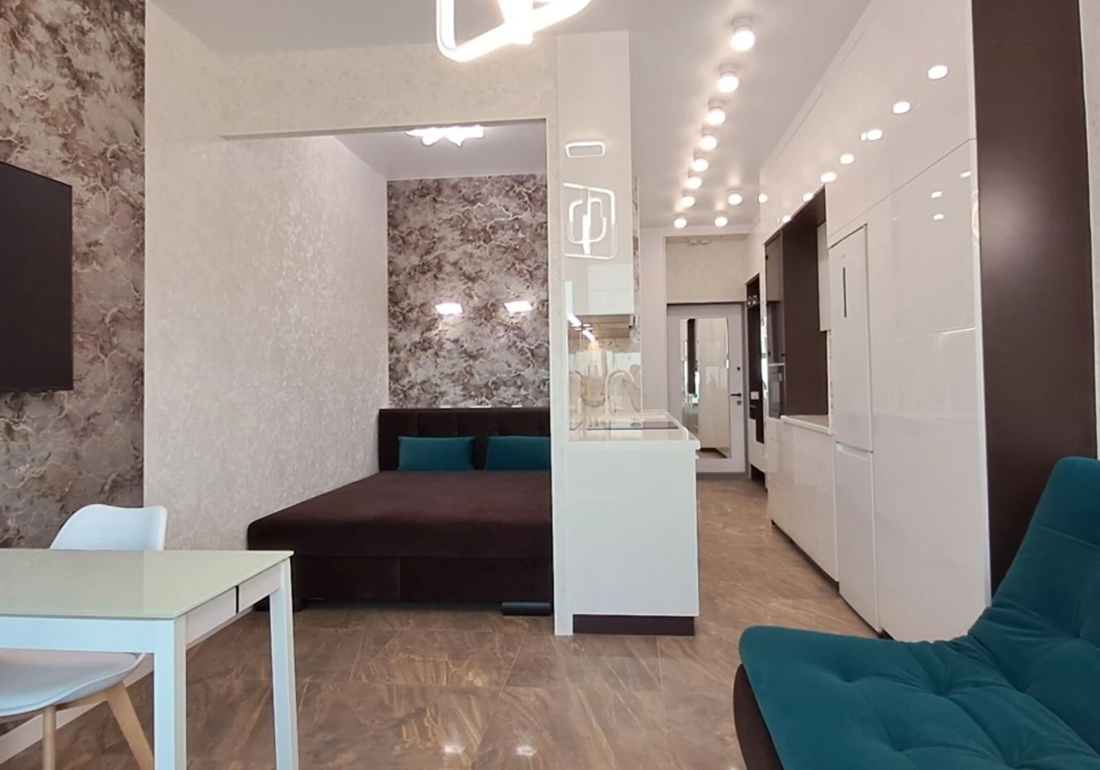1-комнатная квартира, Соборный: кухня-студия, лифт работает без света - фото 1