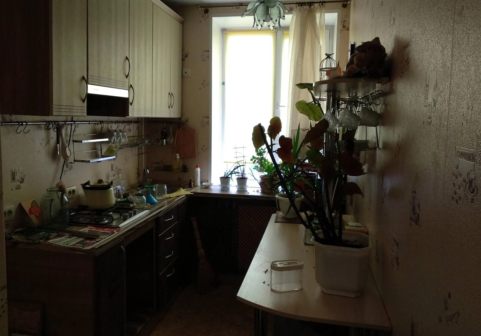 2-кімнатна квартира, Крюківський: сталінка, цегляні стіни, фото 4