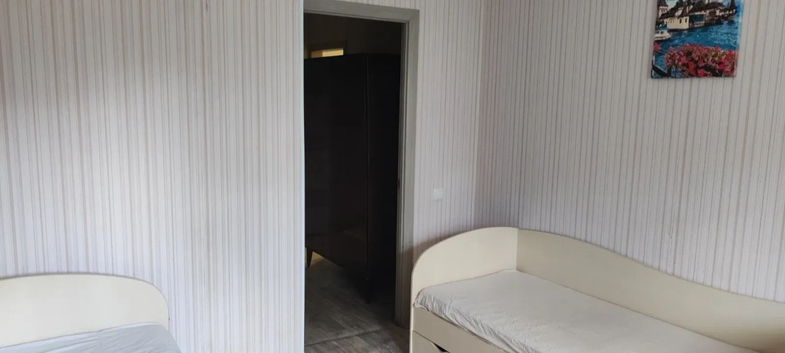 2-кімнатна квартира, Шахтарське: євроремонт, окремі кімнати, фото 2