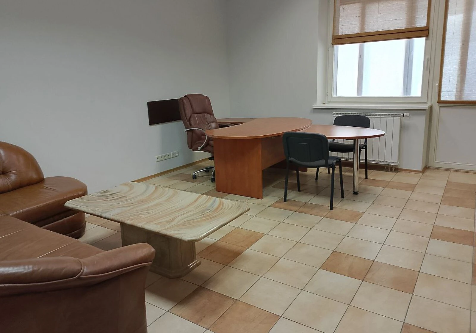 Офіс, Оболонь: фасадне розташування, опалення працює без світла, фото 5