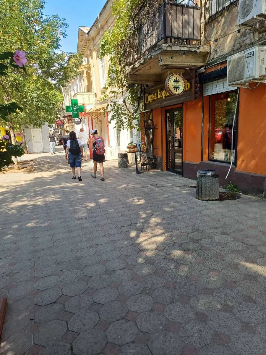 Приміщення, Приморський: фасадне, два вітринні вікна - фото 2