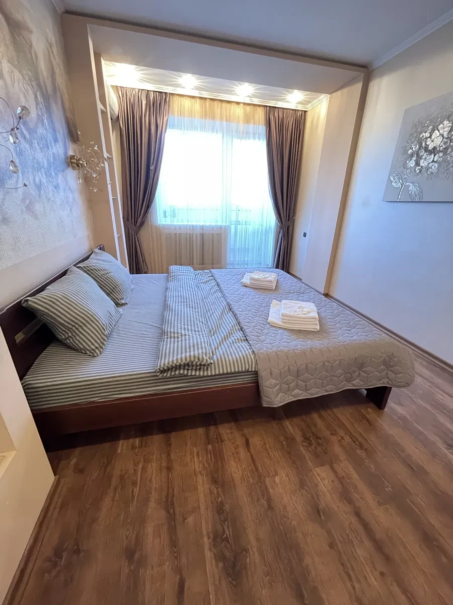 3-кімнатна квартира, Приморський: камін, сауна, 4 кондиціонери