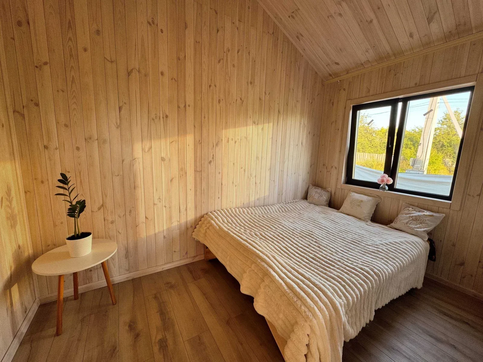 Дом, Колонщина: озеро рядом, панорамное остекление, терраса 32 м², фото 5