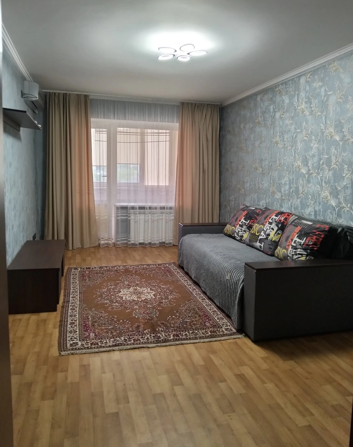 3-комнатная квартира, Коммунарский: газовая плита и духовой шкаф - фото 2