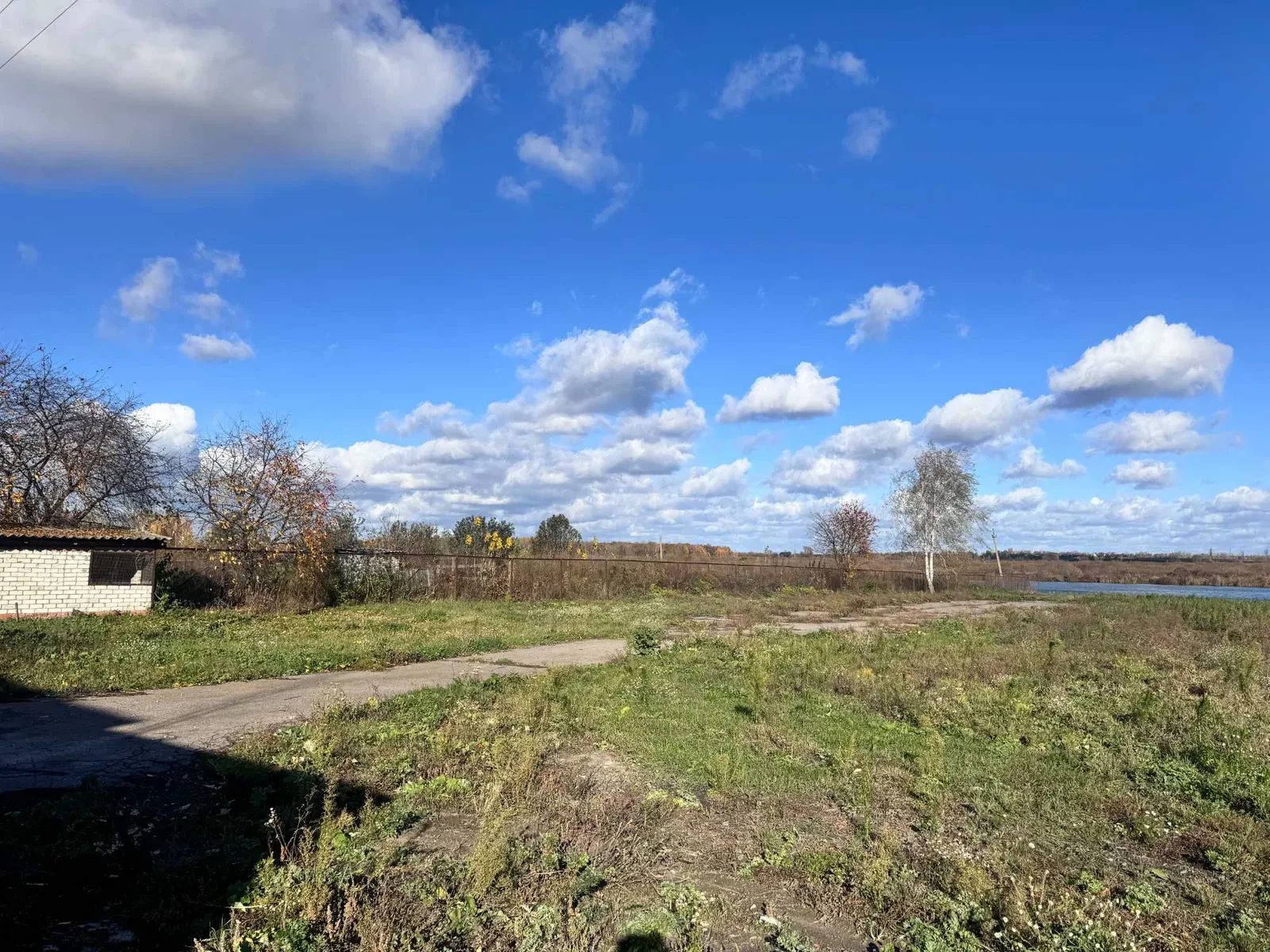 Участок 1.90 сотки, Колычевка: выход к озеру, 3 скважины, фото 2