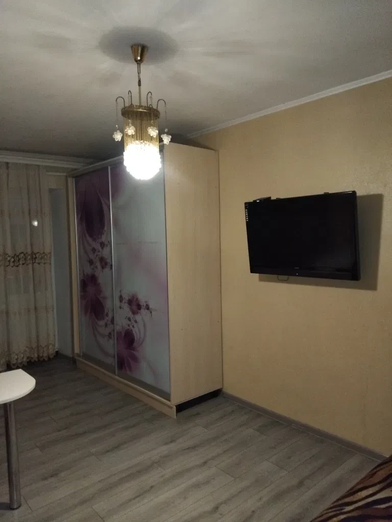 1-кімнатна квартира, Слов'янськ: газова колонка, косметичний ремонт