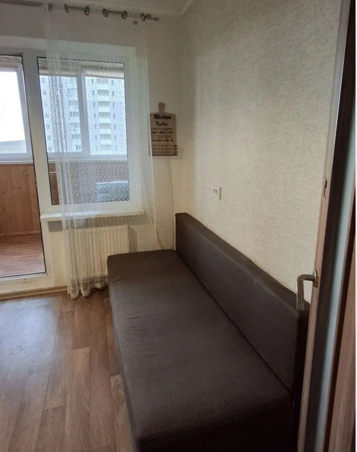 1-кімнатна квартира, Вишгород: резервне живлення, балкон, фото 2