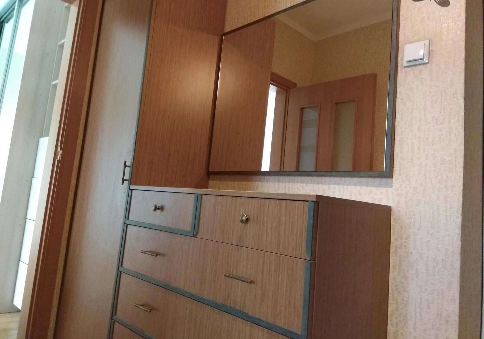 1-кімнатна квартира, Осокорки: ліфт, вода й опалення під час відключень, фото 5