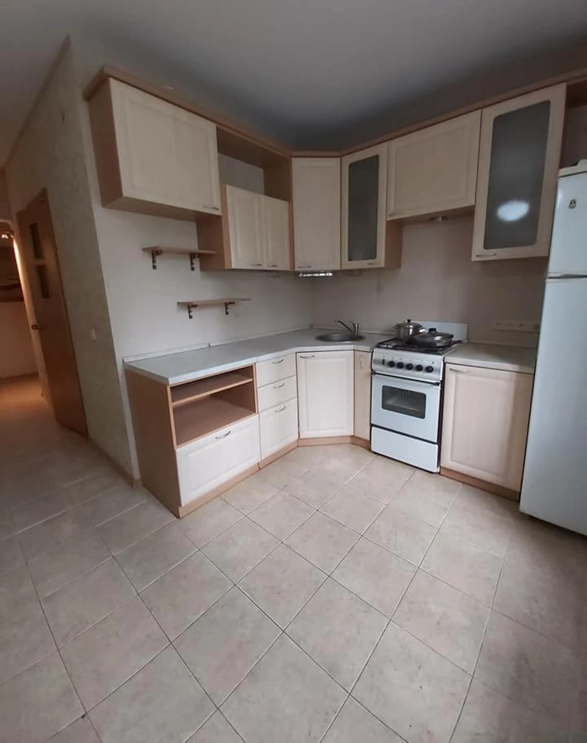 3-комнатная квартира, Победа-6: дизайнерский ремонт, гараж во дворе, фото 3