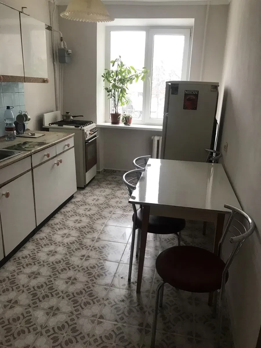 3-комнатная квартира, Киевский: 5 Фонтана, кухня 10 м², фото 1