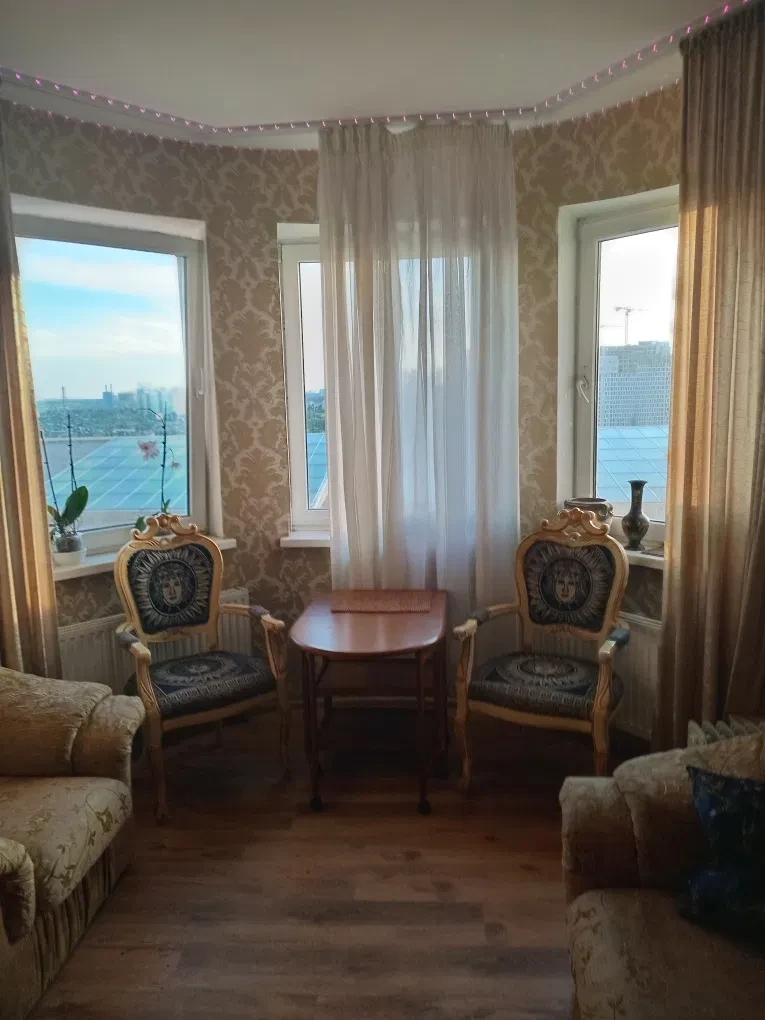 Квартира в ЖК Мега-Сити: метро за 10 минут, охрана территории - фото 1