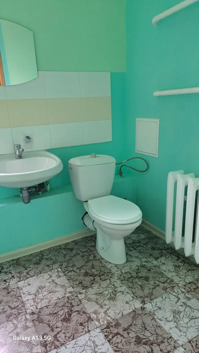 2-кімнатна квартира, Троєщина: два санвузли, два виходи на лоджію - фото 2