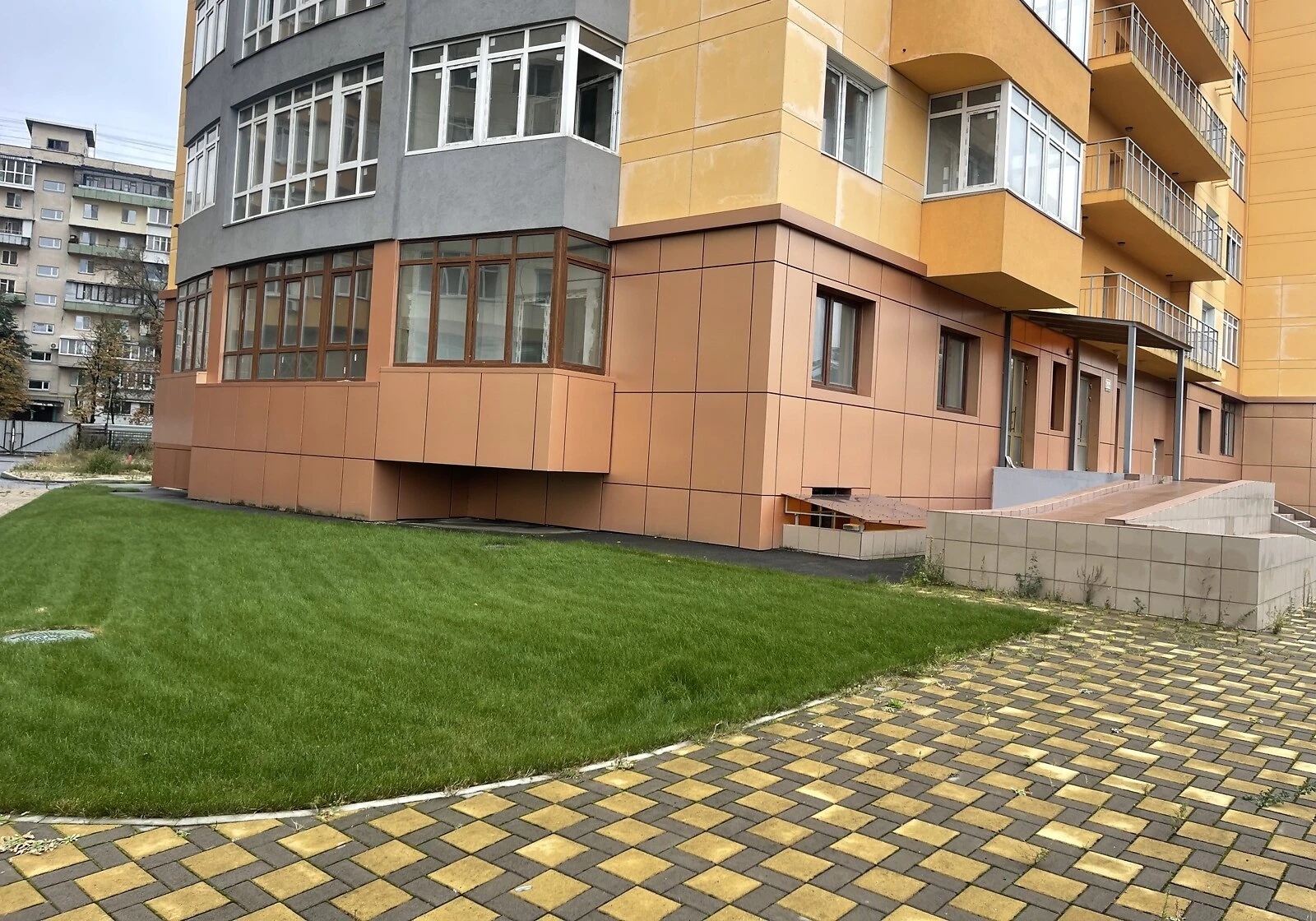 2-кімнатна квартира, Мінський Масив: новобудова 2021 року, цегляні стіни - фото 2