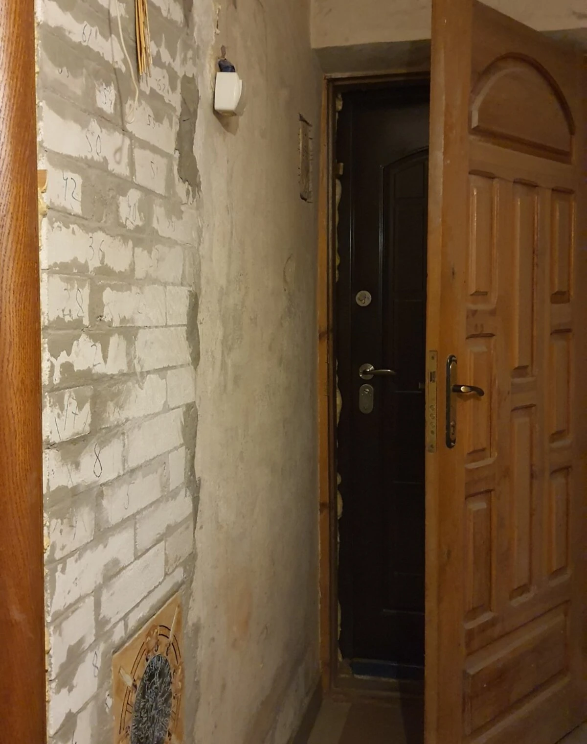 2-кімнатна квартира, Виставка: цегляні стіни, без ремонту, фото 5