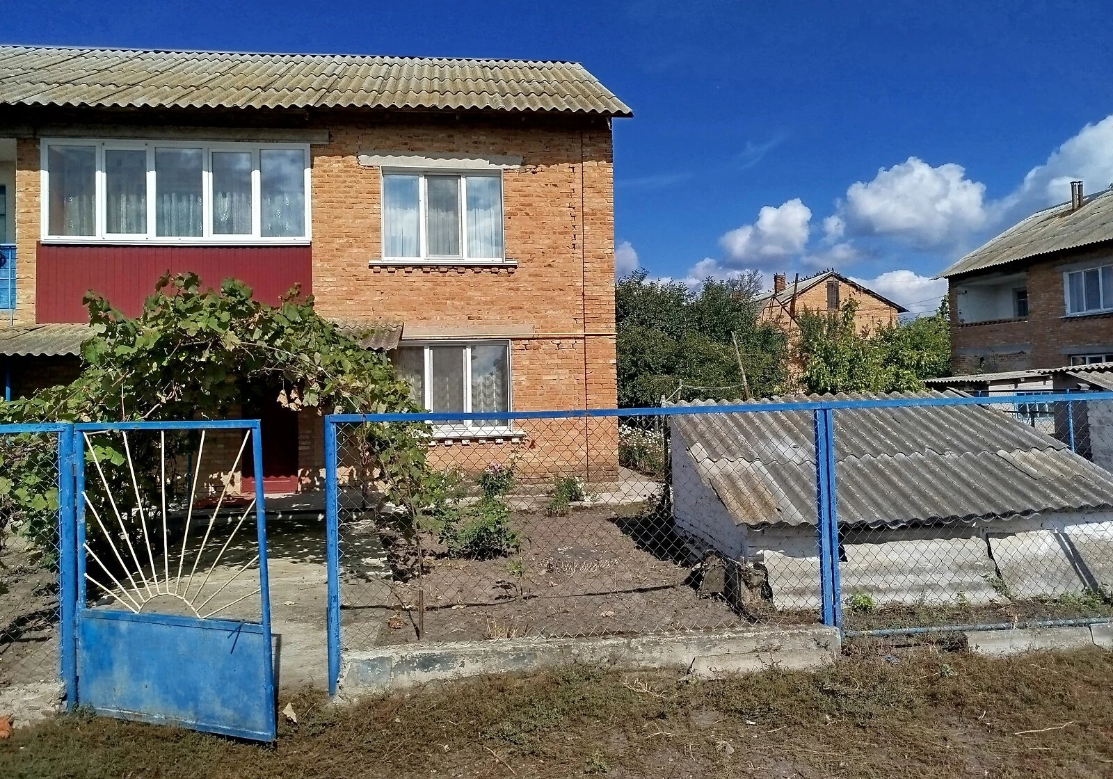 Будинок, Самгородок: дизайнерське оформлення, літня кухня, сад, фото 4