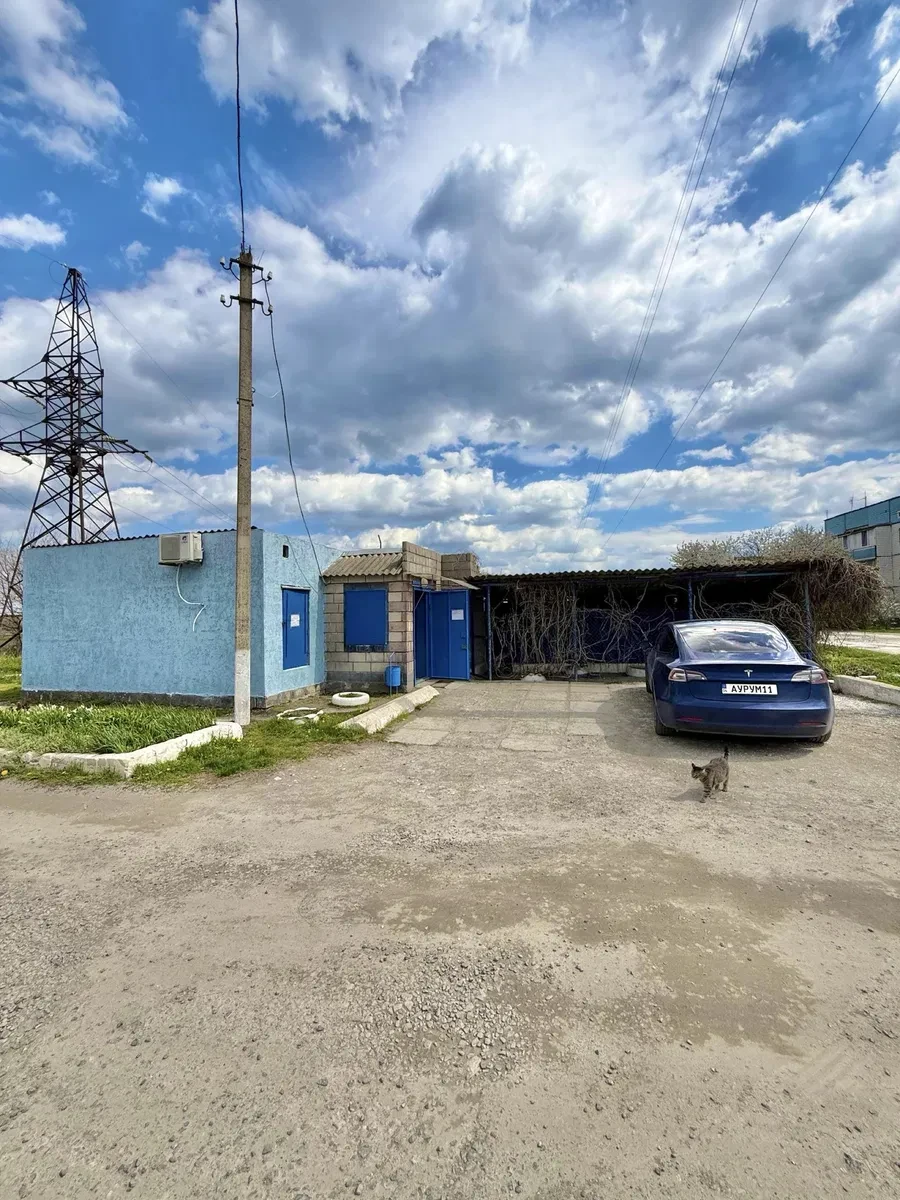Магазин, Новомиколаївка: літній майданчик, обладнання залишається - фото 2