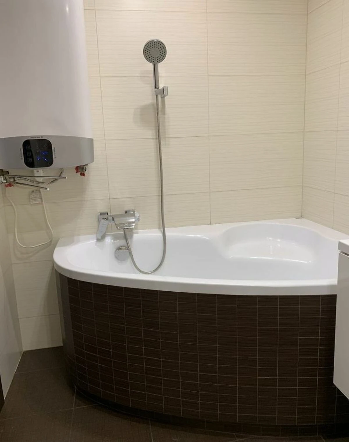3-кімнатна квартира, Парк Л.Глоби: кухня 10 м², фото 5