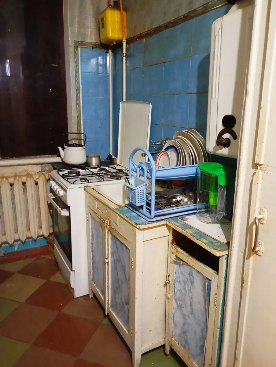 3-кімнатна квартира, Краматорськ: біля школи №1, меблі й техніка