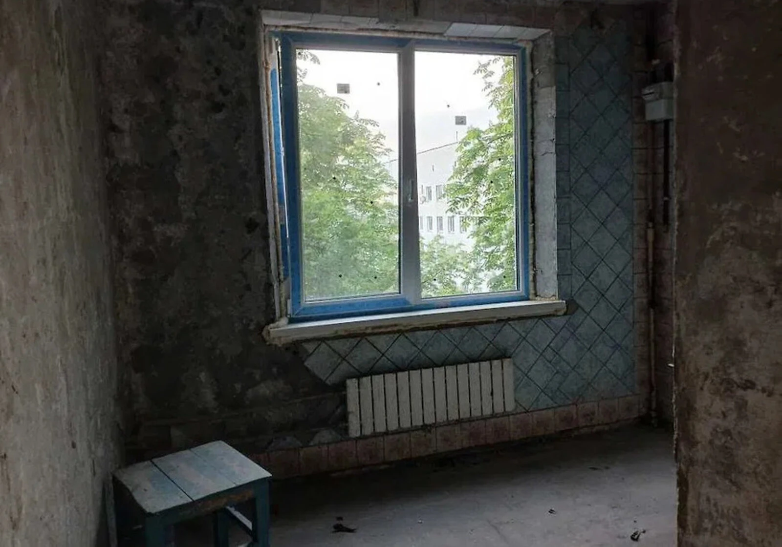 3-кімнатна квартира, Салтівський: балкон, потребує ремонту - фото 1
