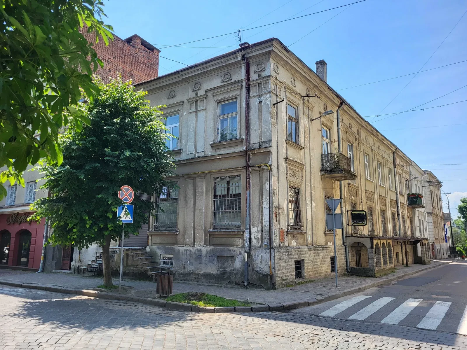 Приміщення, Дрогобич: центр міста, висока прохідність - фото 1