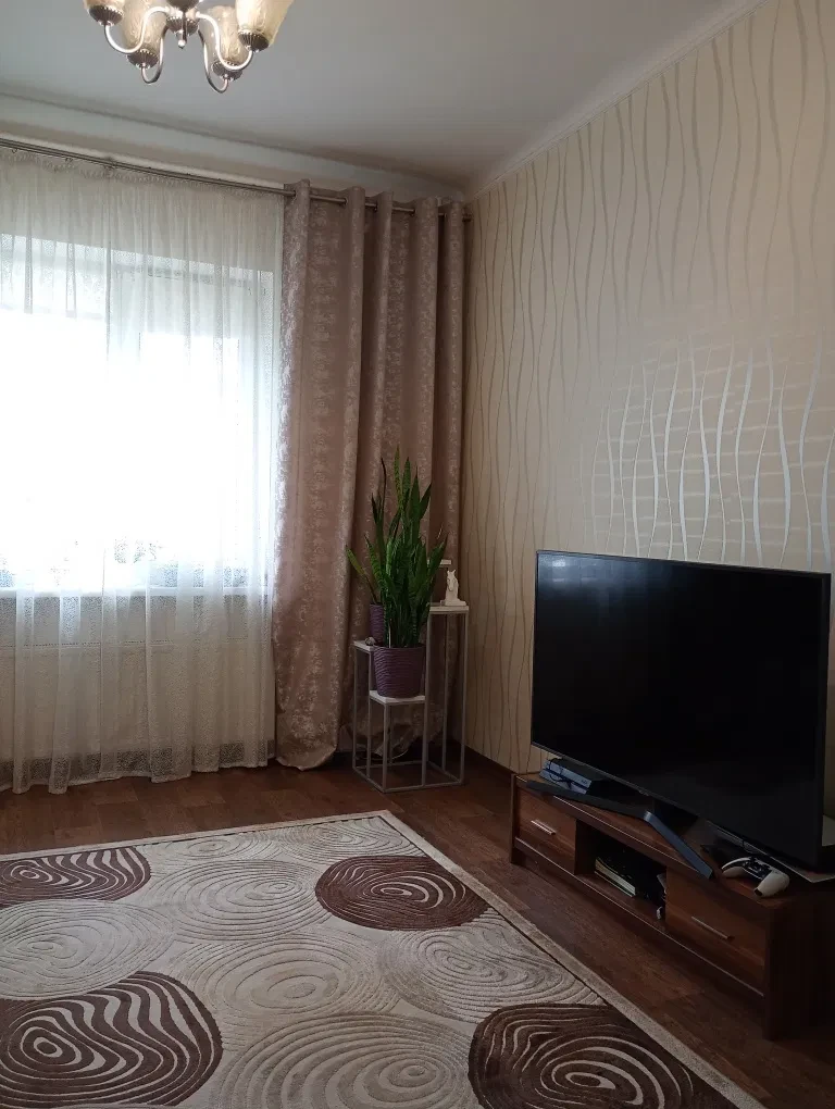 2-комнатная квартира, Индустриальный: сталинка, автономное отопление, фото 5