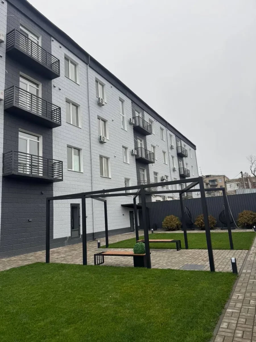 1-кімнатна квартира, Павлоград: резервне живлення, парковка, фото 5