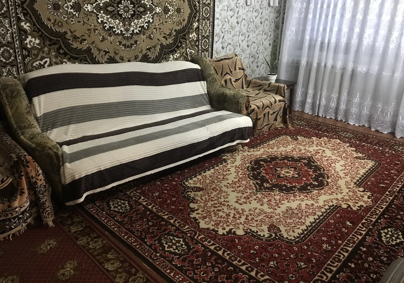 3-комнатная квартира, Ичня: косметический ремонт, газовое отопление, фото 3