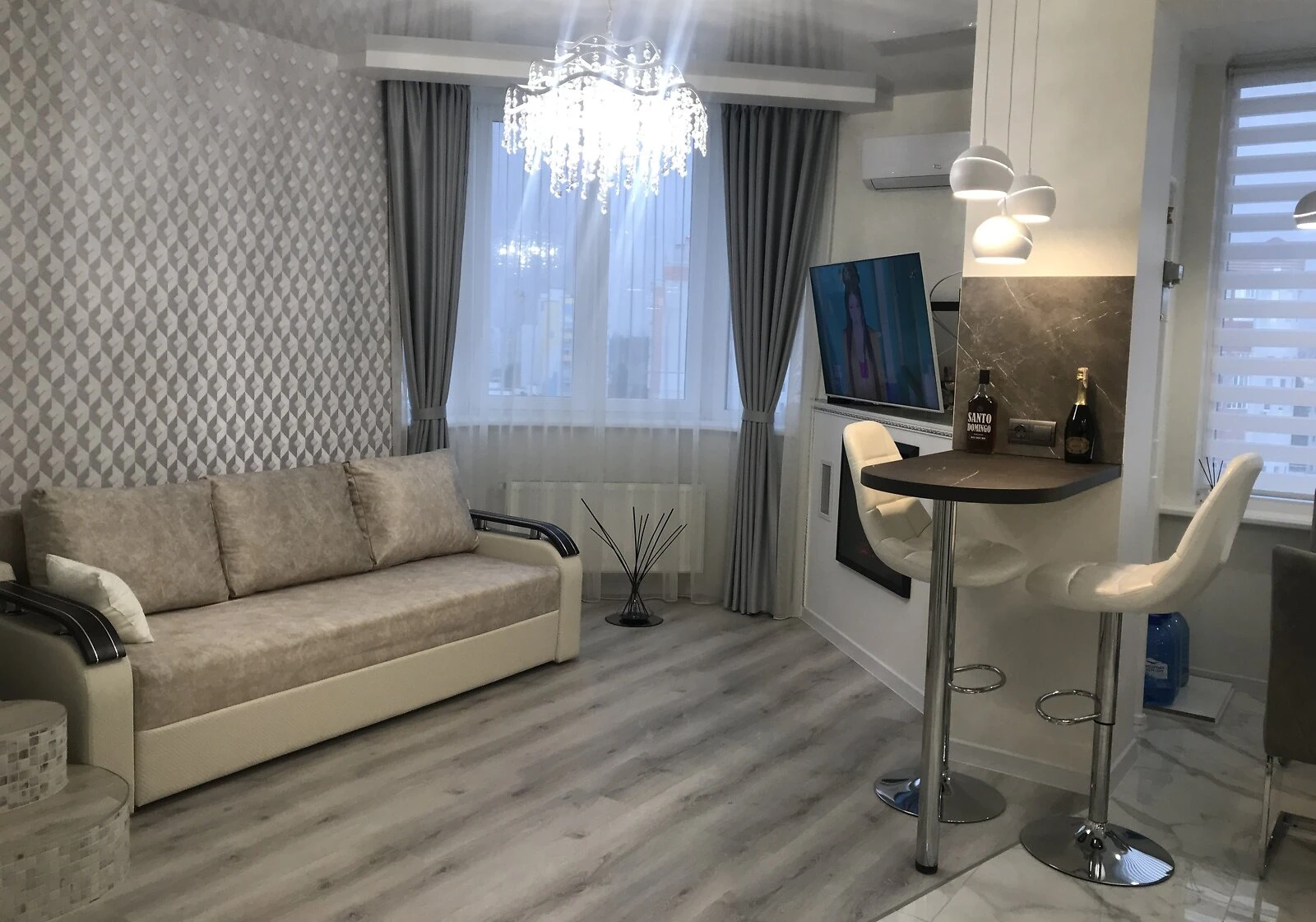 3-кімнатна квартира, вул. Боголюбова: кухня-вітальня, дизайнерський ремонт - фото 3