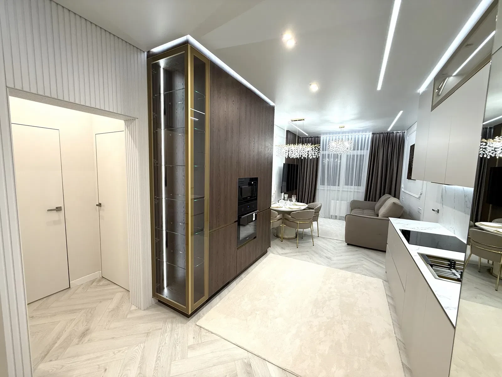 3-комнатная квартира в ЖК Kadorr City: дизайнерский ремонт, вид на ипподром, фото 5